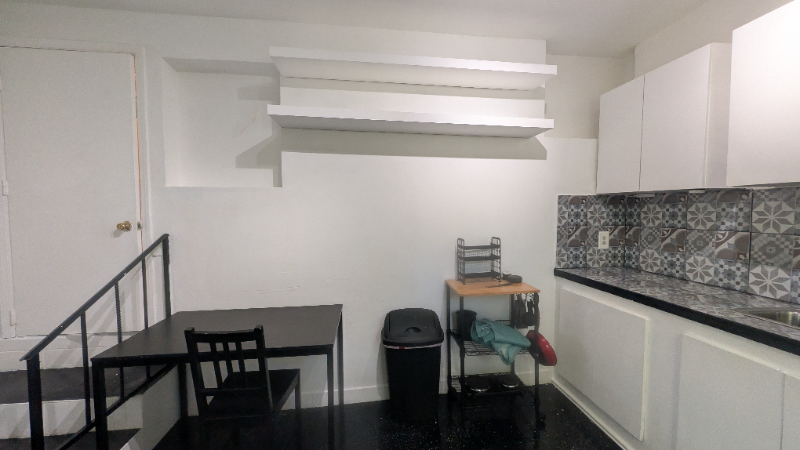 1145 Nw 48th St - Photo 5 of 11