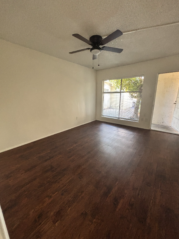 950 S Gilbuck Dr #D - Photo 6 of 10