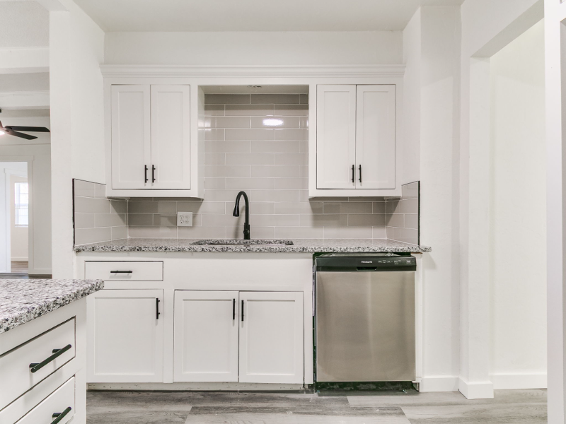 1001 Nw 98th St - Photo 6 of 20