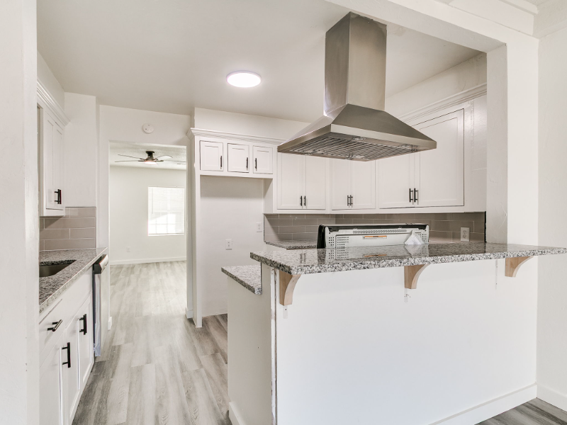 1001 Nw 98th St - Photo 7 of 20