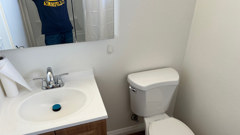 7424 Radford Ave #209 - Photo 7 of 10