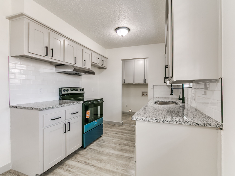 1112 N Norman Ave - Photo 6 of 19