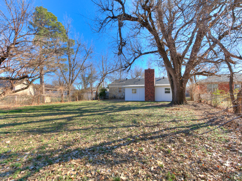 3813 Nw 17th St - Photo 3 of 16