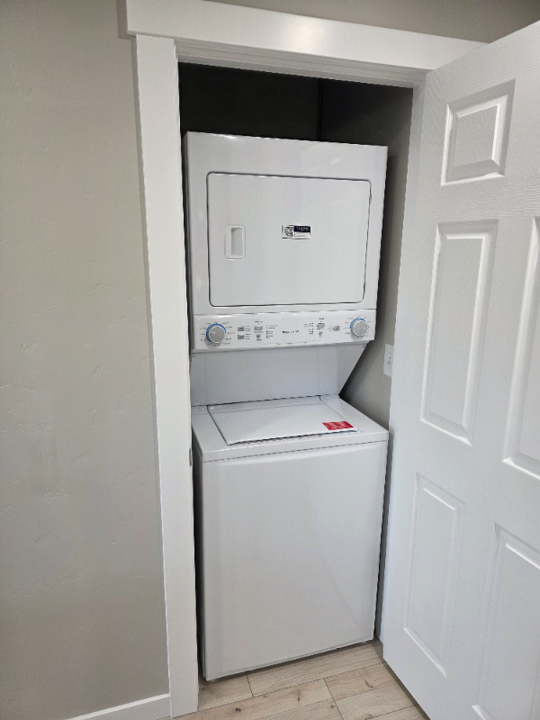 6731 W Saxton Ave - Photo 7 of 10