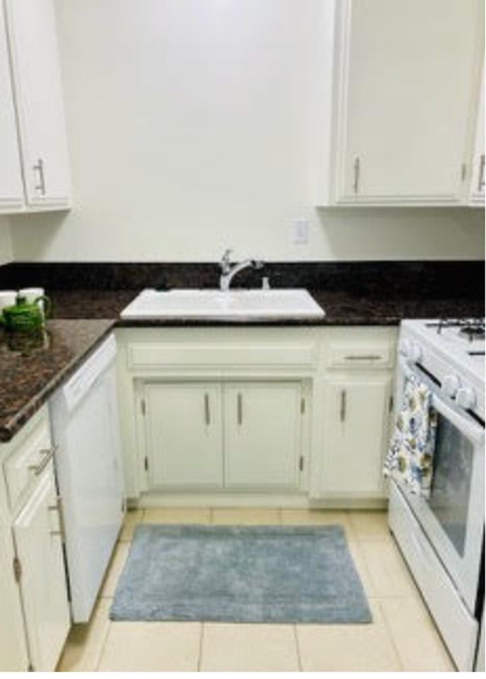 5434 Zelzah Ave - Photo 5 of 8