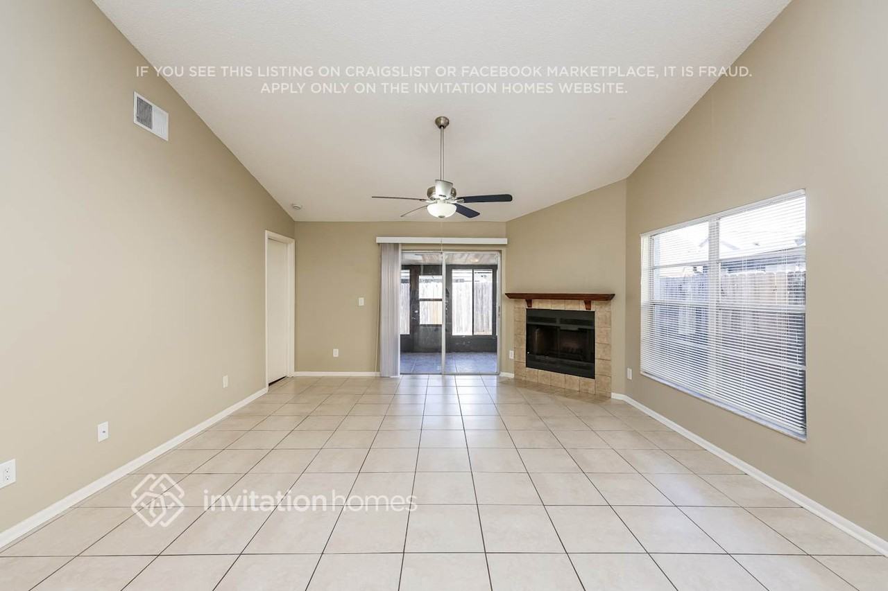 1312 Coolridge Dr - Photo 3 of 17