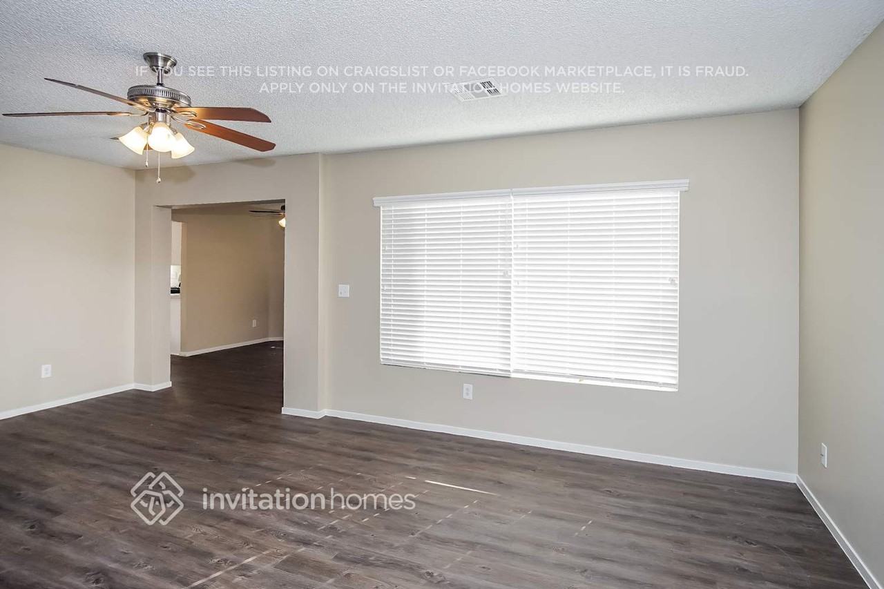 2873 Aliso Dr - Photo 6 of 20