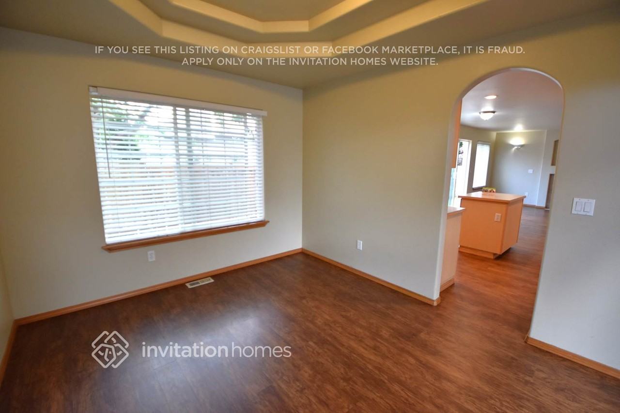 6527 32nd Pl Ne - Photo 6 of 14