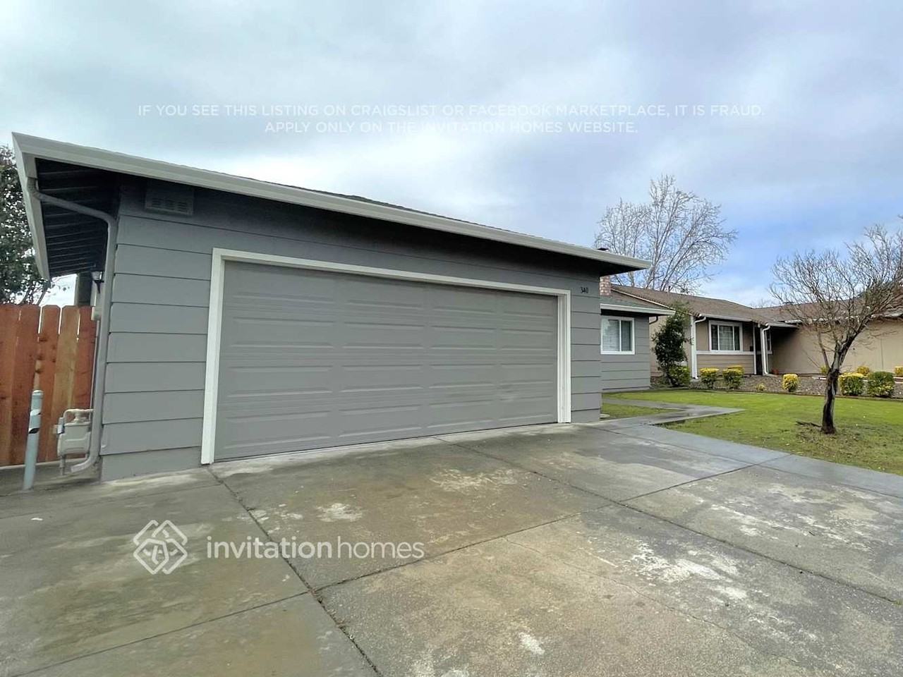 340 Pembroke Dr - Photo 2 of 22