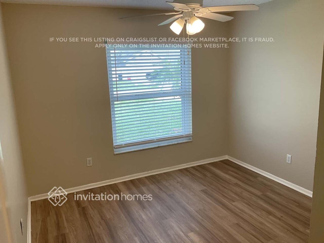 12132 Carolina Woods Ln - Photo 4 of 9