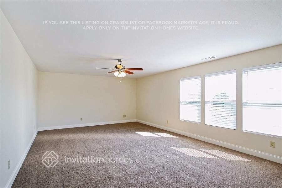 1040 Sapphire Dr - Photo 5 of 13