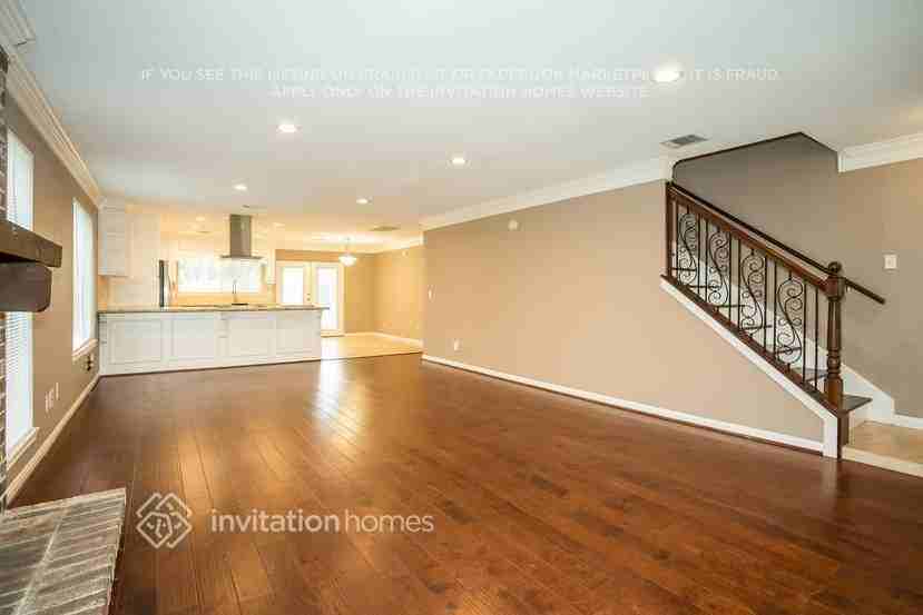 22507 Red River Dr - Photo 5 of 21