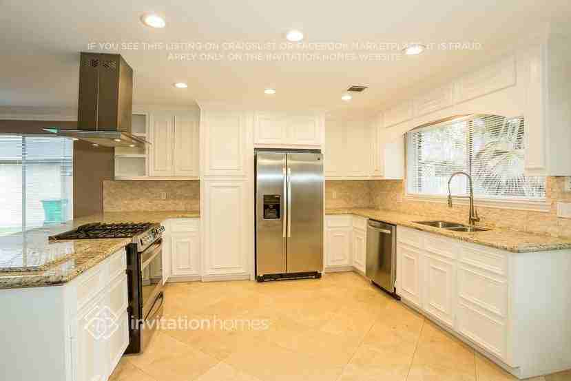 22507 Red River Dr - Photo 7 of 21