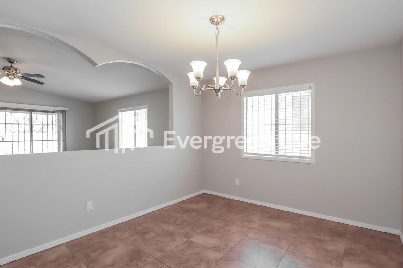 3039 E Calle Rabida - Photo 5 of 15