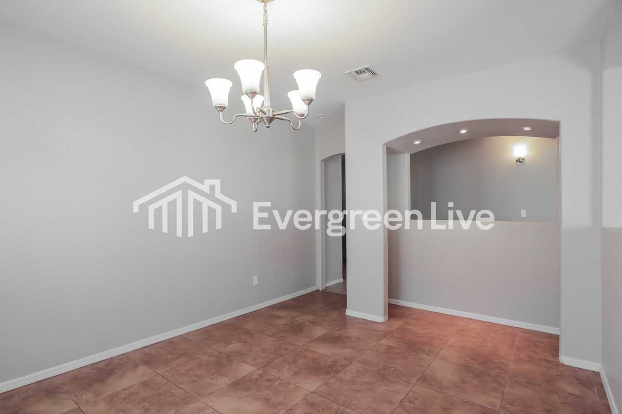 3039 E Calle Rabida - Photo 6 of 15