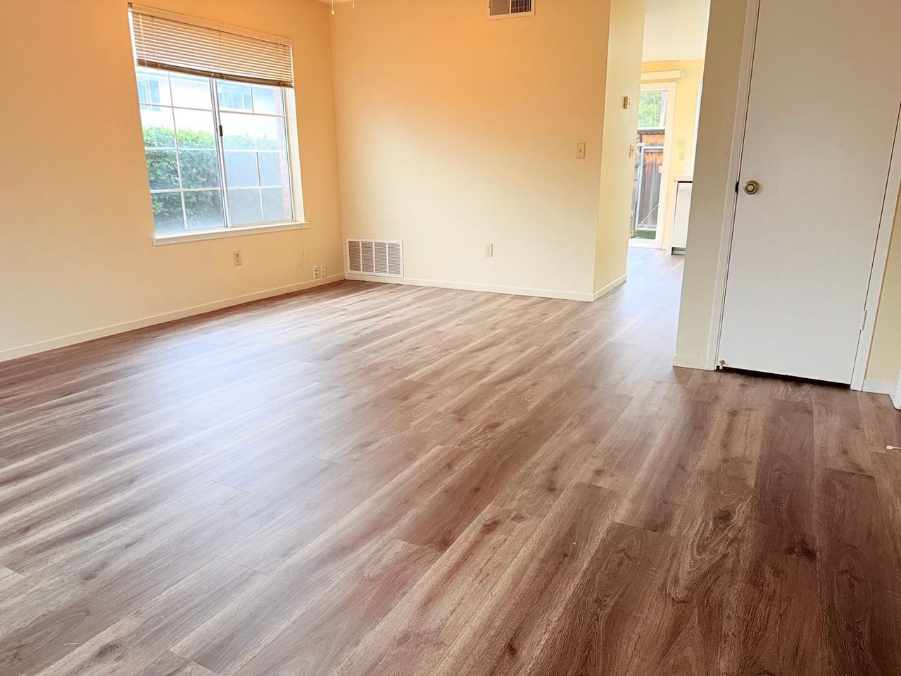 3901 Oak Villa Cir - Photo 3 of 30