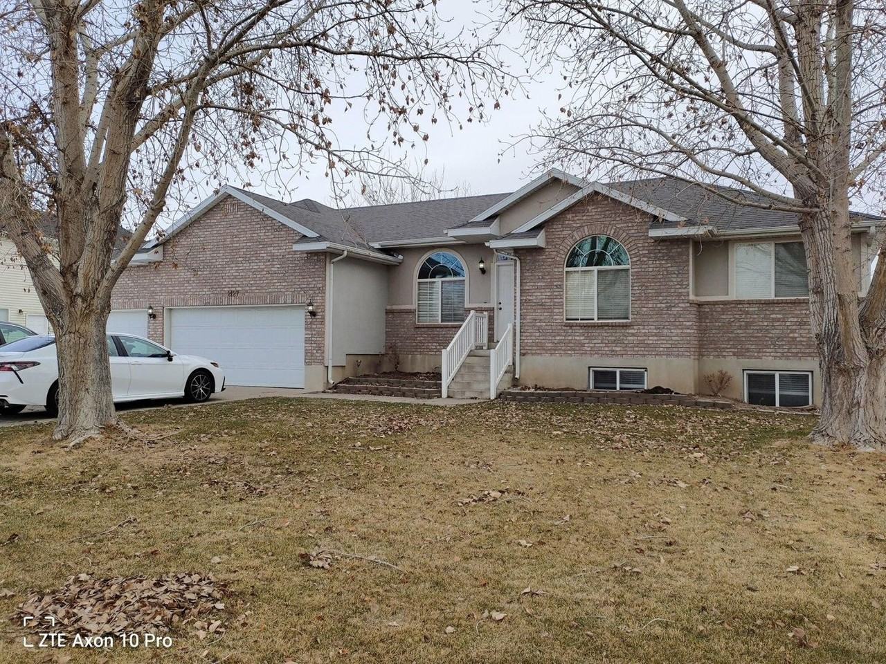 2127 S 2000 W - Photo 2 of 12