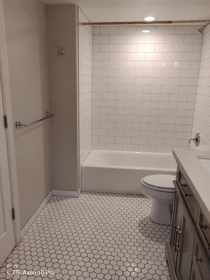 2127 S 2000 W - Photo 7 of 12