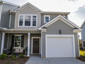 653 Aberdeen Cir - Photo 1 of 1