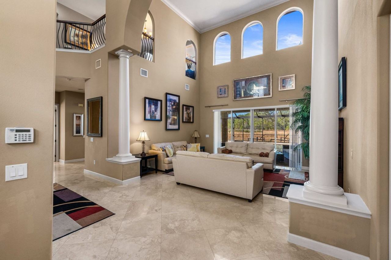 213 Chadwick Dr - Photo 2 of 22