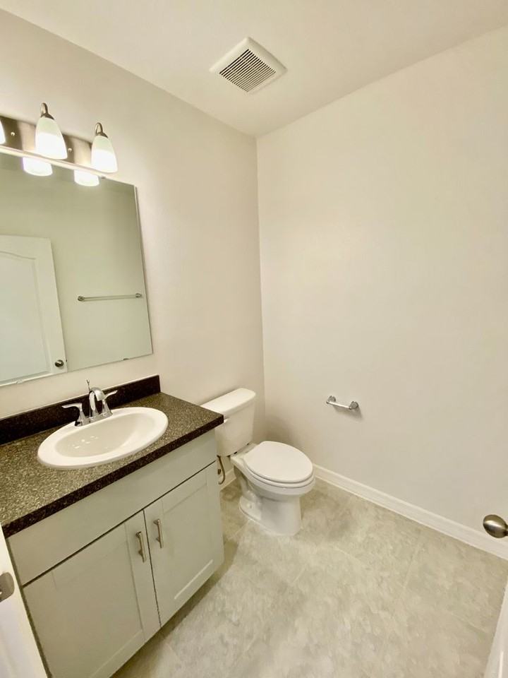 999 Cumberland Dr - Photo 7 of 37