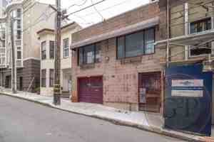 featured image of 16 Guy Pl