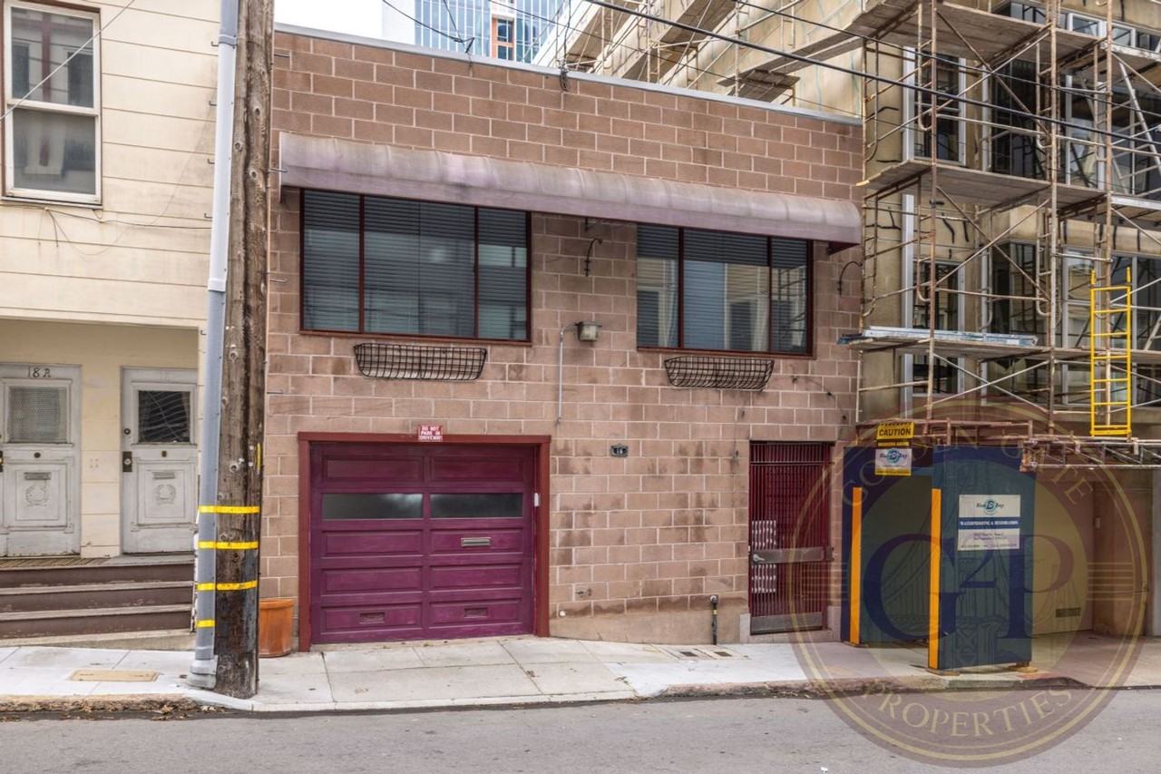 16 Guy Pl - Photo 4 of 32