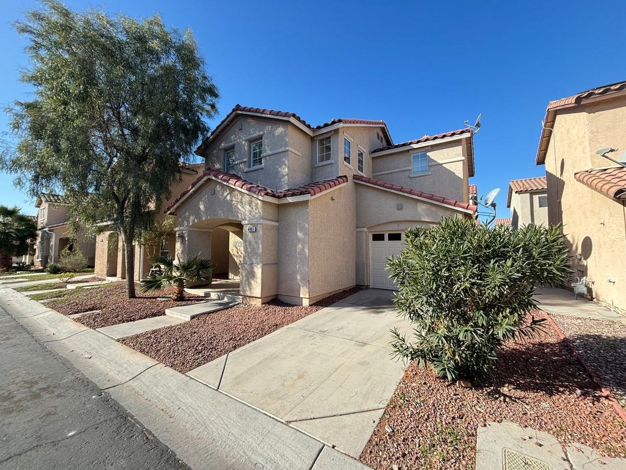 4961 Secret Rock St - Photo 2 of 31