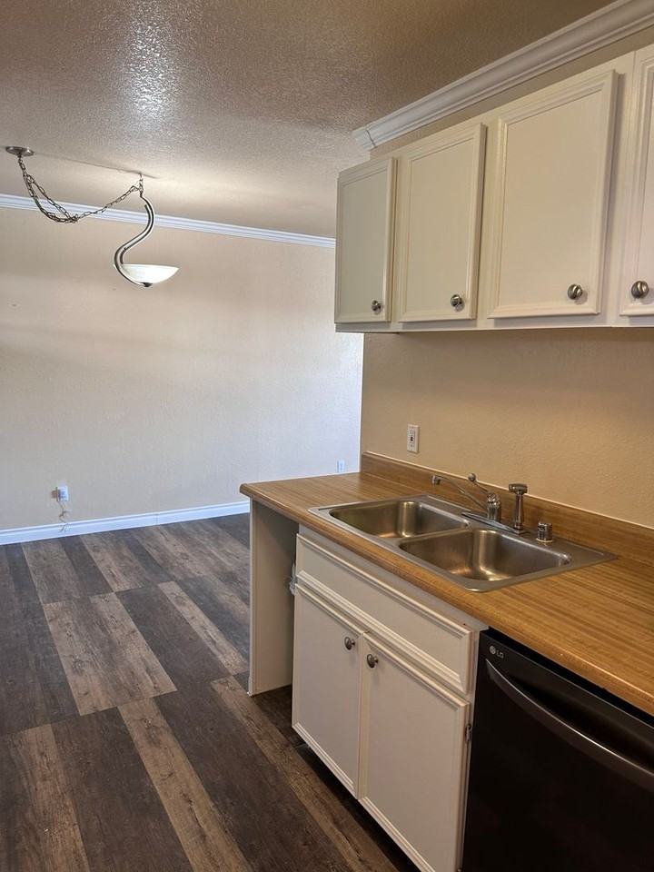 190 Grand Larry St #A10 - Photo 3 of 17