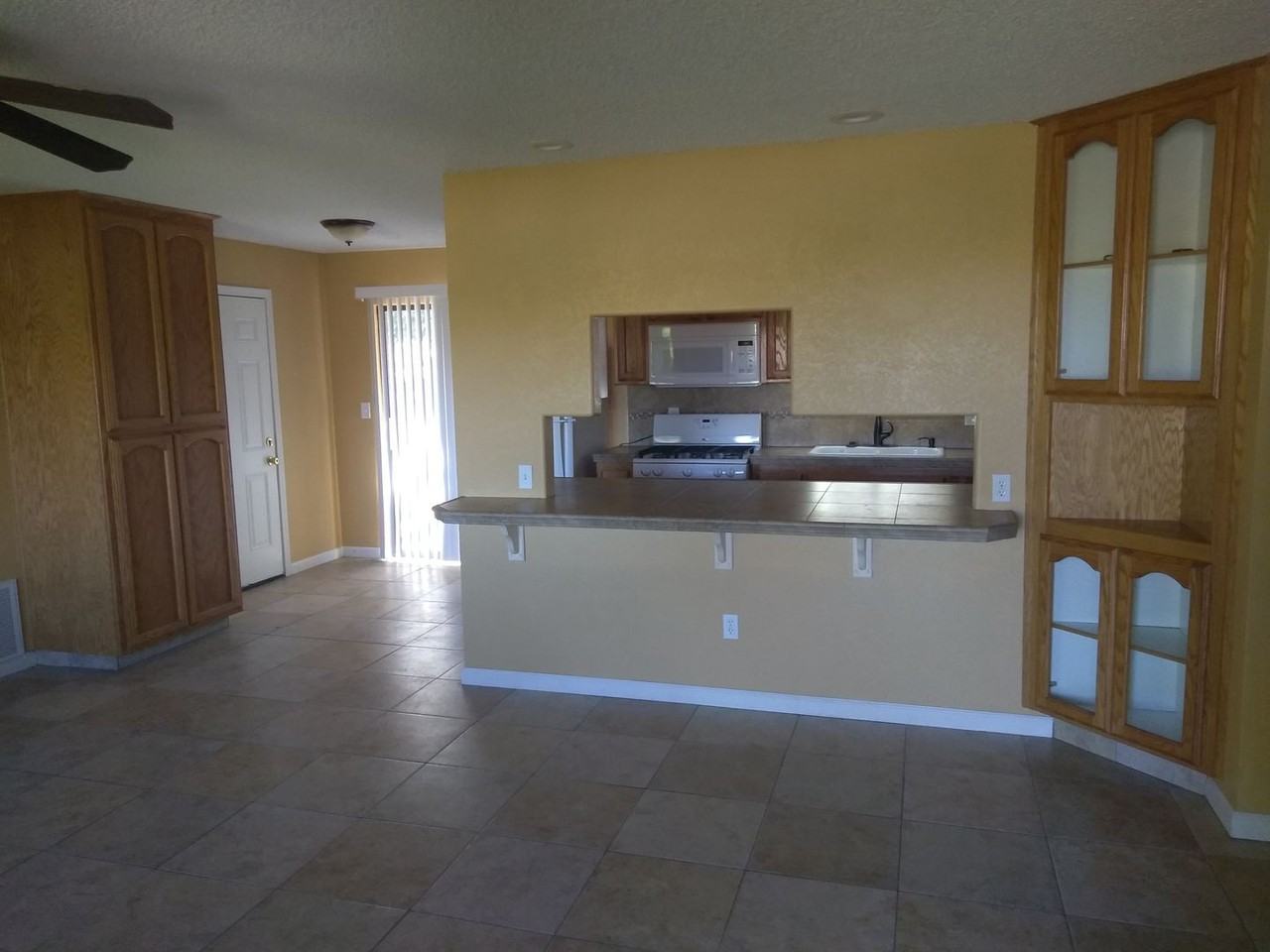 22401 Briarwood St - Photo 3 of 7