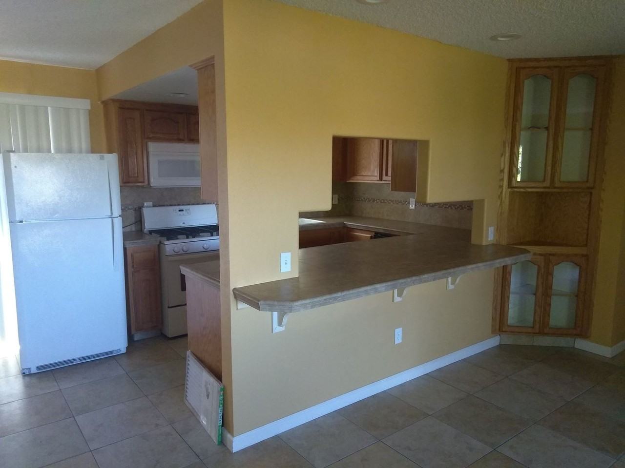 22401 Briarwood St - Photo 4 of 7