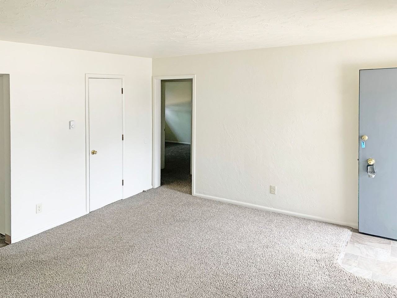 485-Ring St - Photo 7 of 12