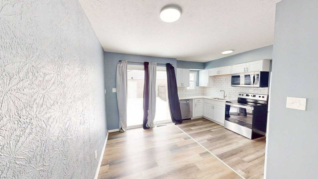 793 Wiltshire Rd - Photo 6 of 26