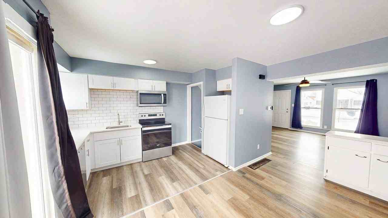 793 Wiltshire Rd - Photo 7 of 26