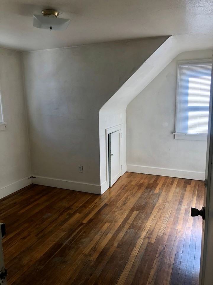 527 W Taylor Ave. - Photo 3 of 35