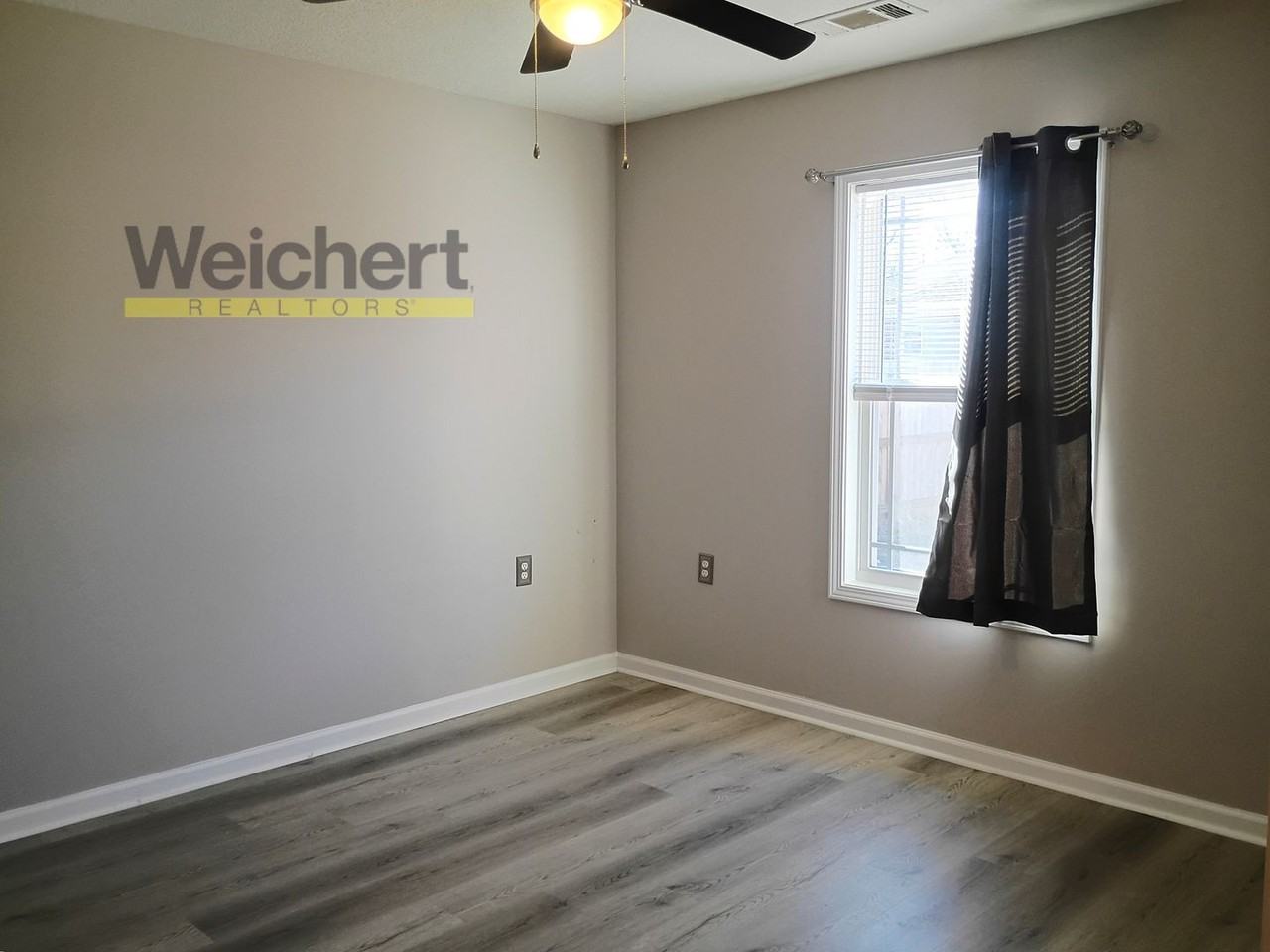 210 Stacy Dr - Photo 7 of 12