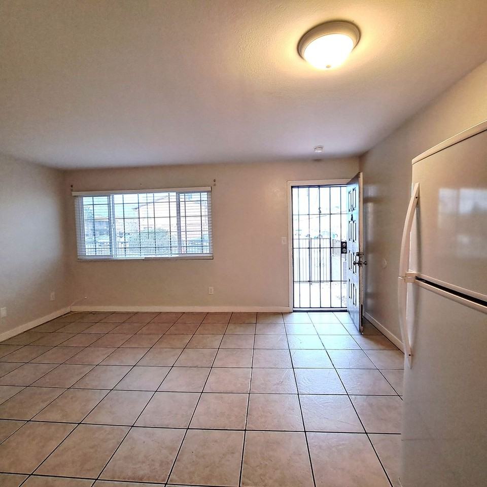 4368 Vornsand Dr - Photo 5 of 9