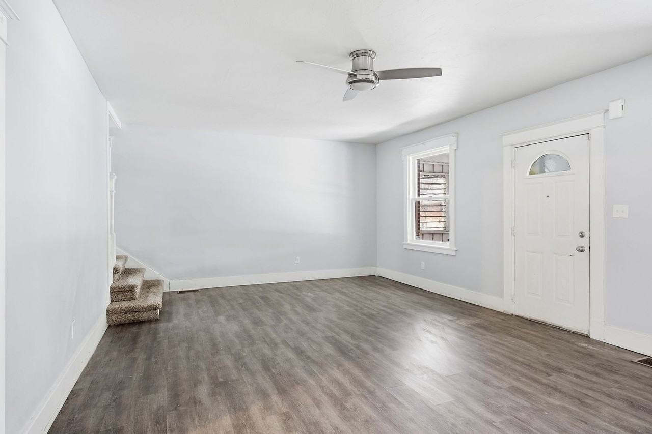 539 Woodward Ave - Photo 7 of 25