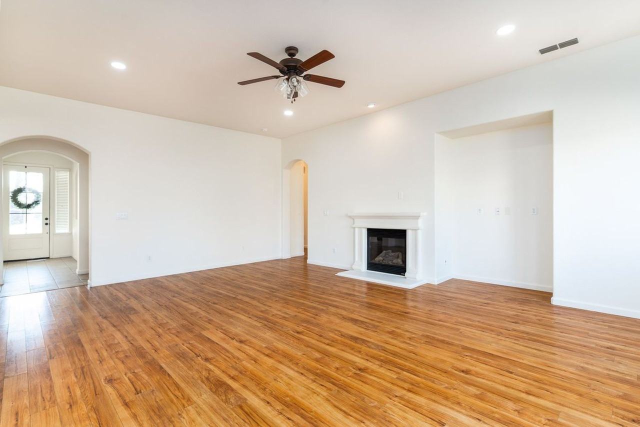 3350 W Stewart Ave - Photo 6 of 39