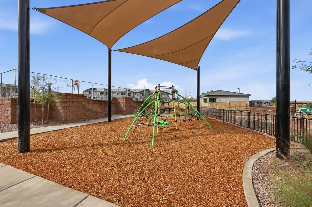 1529 Layla Crossing Ave - Photo 7 of 7