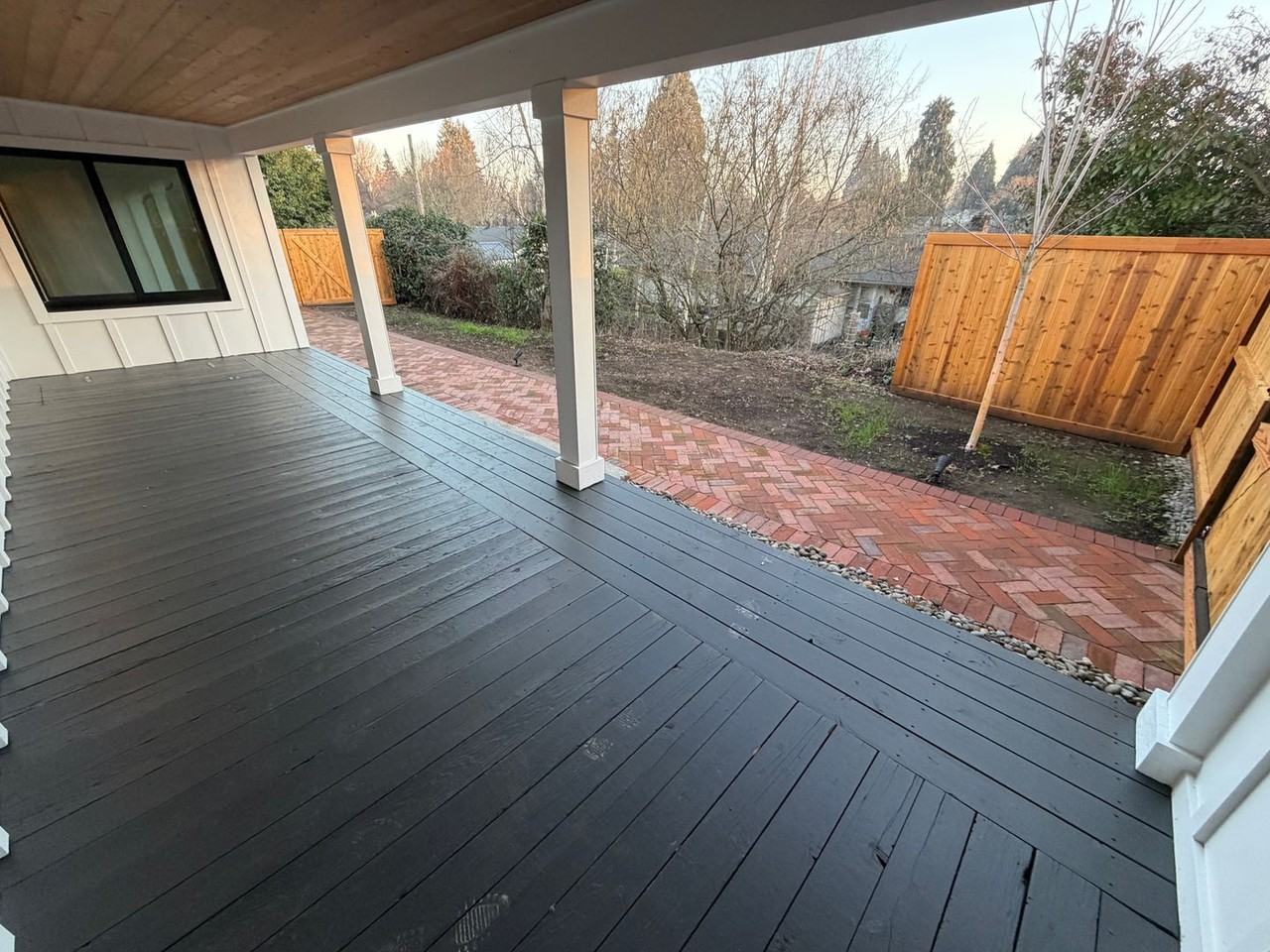 1045 Oakway Rd - Photo 7 of 43