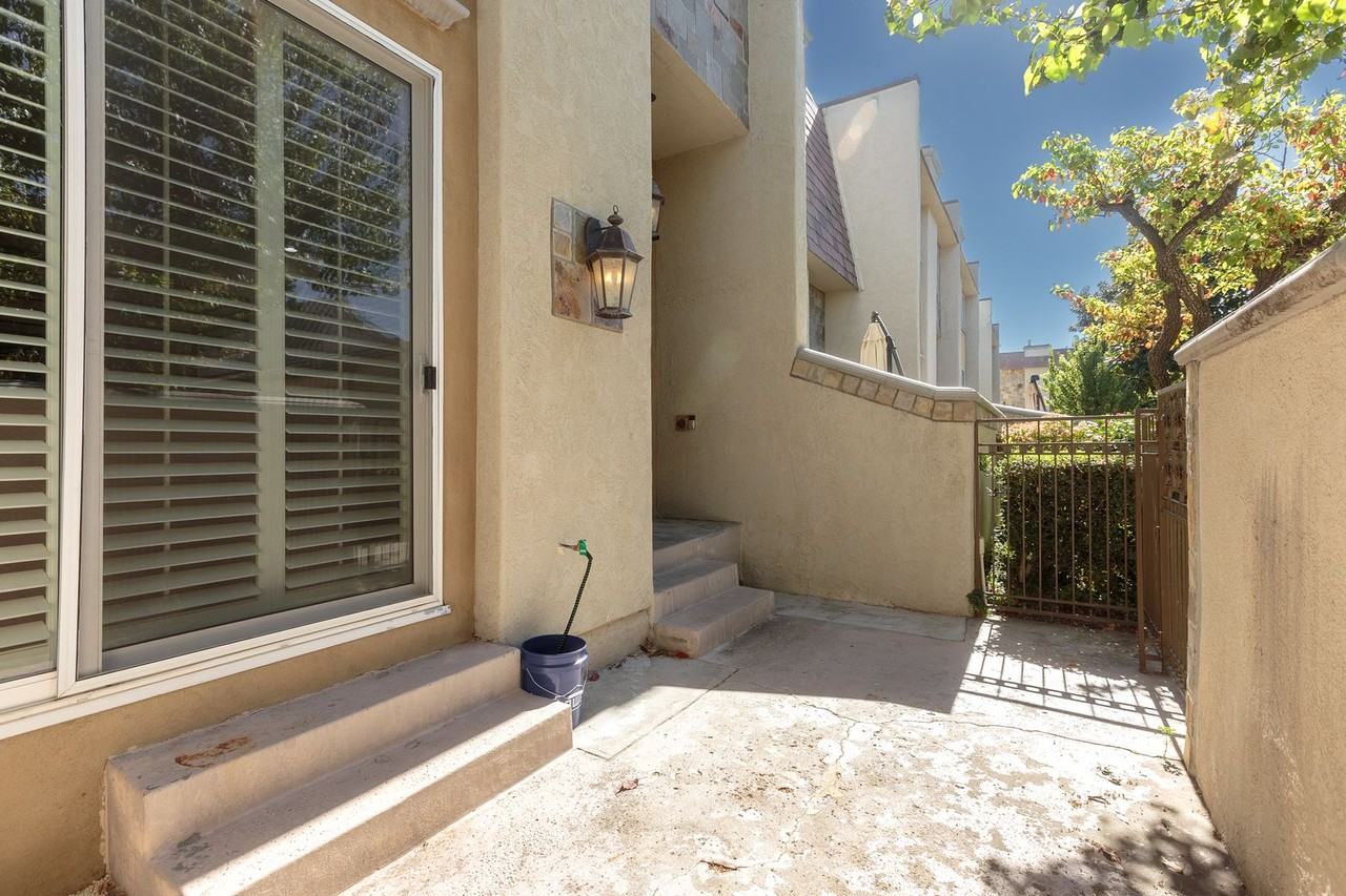 21901 Lassen St #165 - Photo 3 of 39