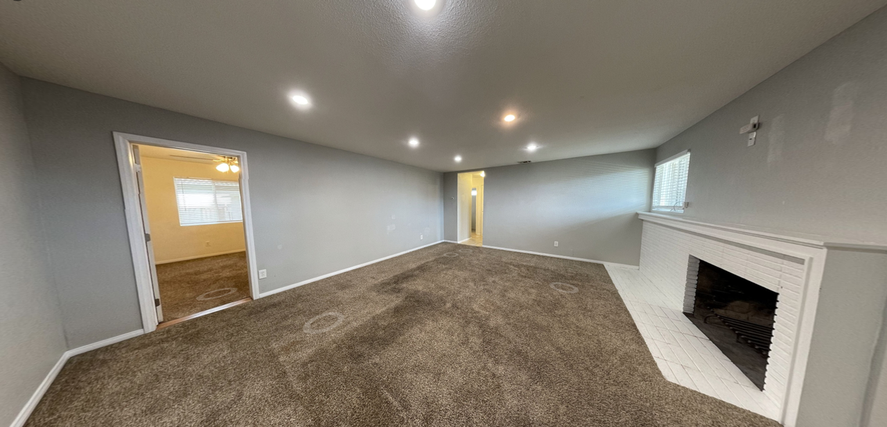 6262 Dorothy Dr - Photo 5 of 13