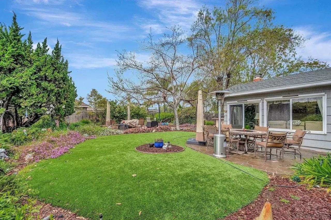 5346 E Falls View Dr - Photo 5 of 23