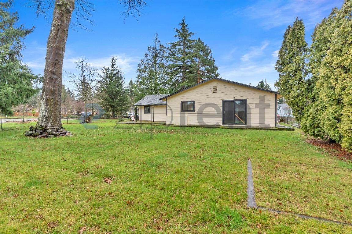 12917 Ne Holladay St - Photo 7 of 25