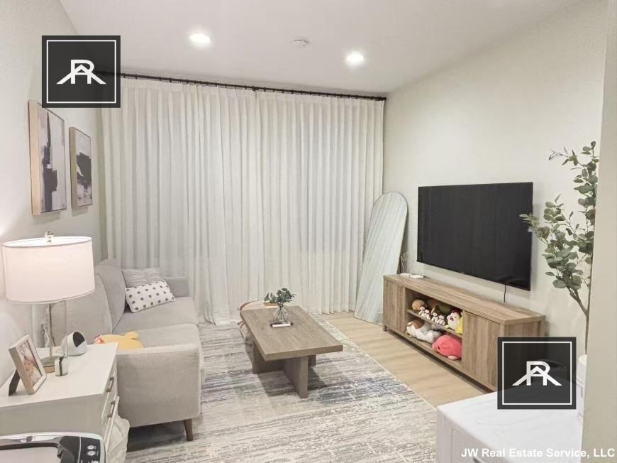 1424 Commonwealth Ave - Photo 3 of 6