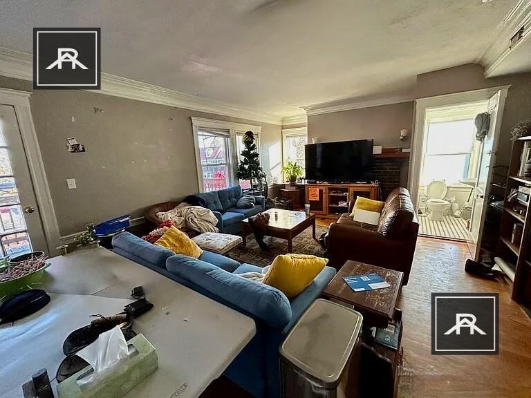 236 Commonwealth Ave - Photo 2 of 10