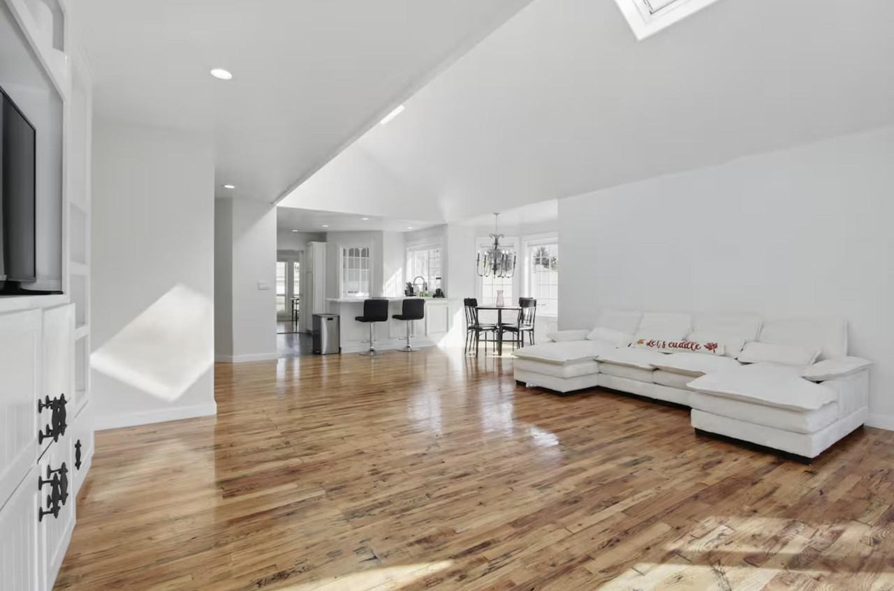 Ne 37th St - Photo 4 of 15