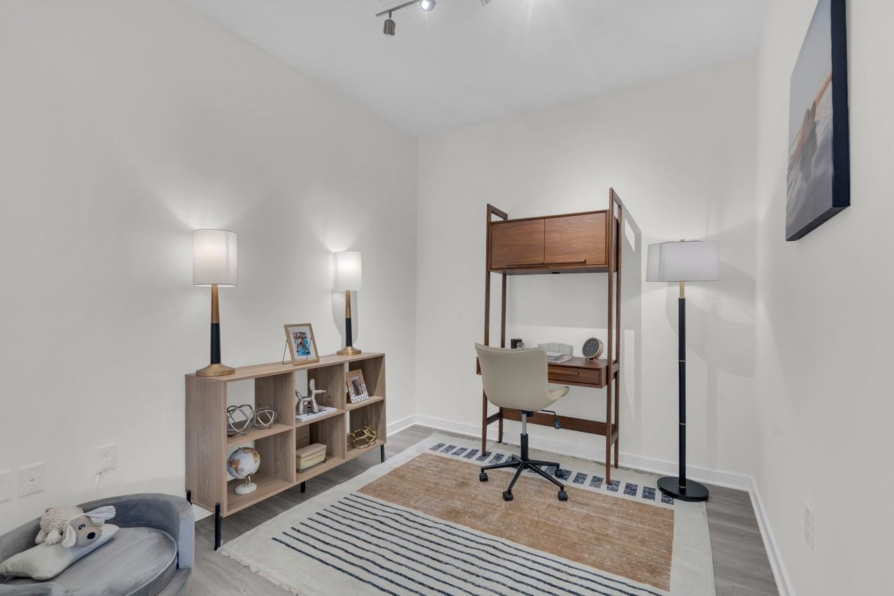 Jefferson Place Apartments - Photo 6 of 16