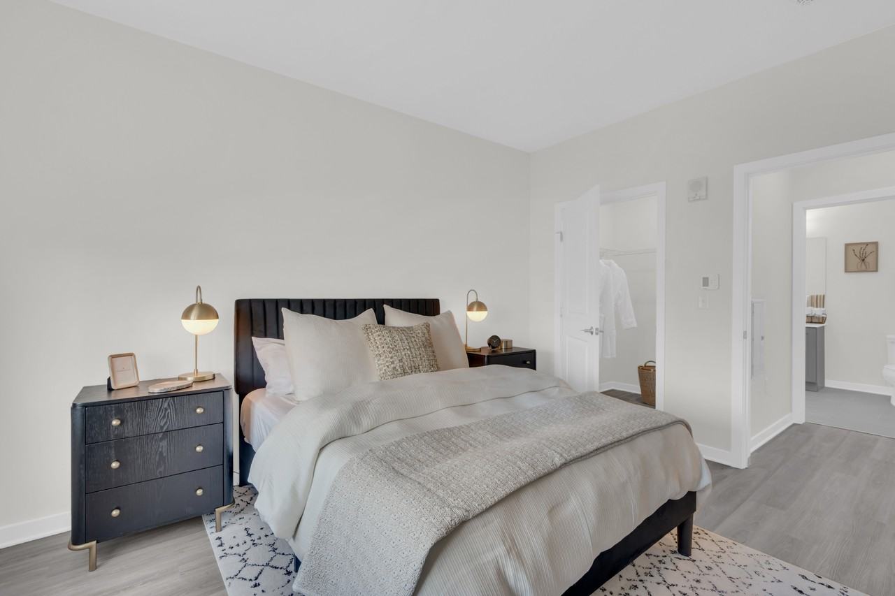 Jefferson Place Apartments - Photo 7 of 16